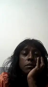 Snapshot of mamakarma1403 chatting on 6, 3, 2025 mamakarma1403 online show from 6, 3, 2025