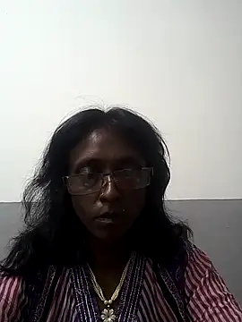Snapshot of mamakarma1403 chatting on 19, 3, 2025 mamakarma1403 online show from 19, 3, 2025