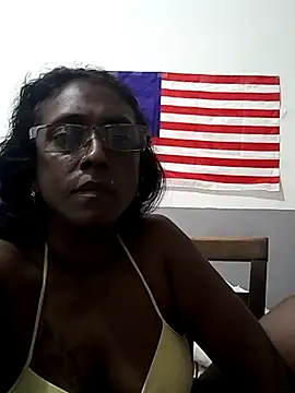 Snapshot of mamakarma1403 chatting on 15, 9, 2025 mamakarma1403 online show from 15, 9, 2025