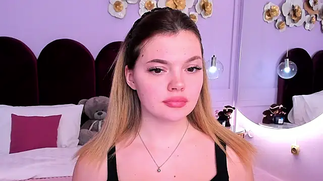 Snapshot of ZaraBloom chatting on 28, 1, 2025 ZaraBloom online show from 28, 1, 2025