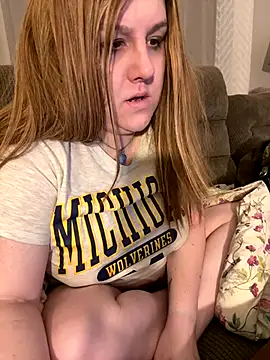 PuckBunny17 online show from 23, 12, 2025