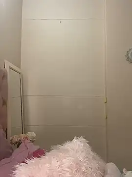 ItsLeyaa online show from 22, 12, 2024