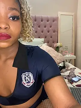 ItsLeyaa online show from 27, 12, 2024