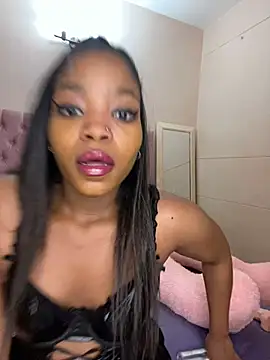 ItsLeyaa online show from 3, 2, 2025