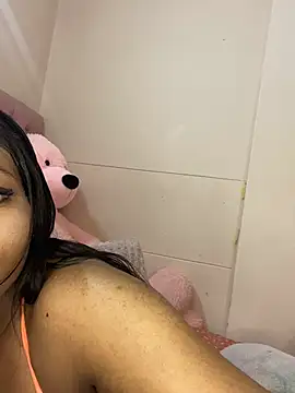 ItsLeyaa online show from 21, 3, 2025