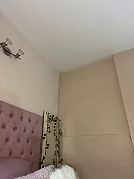 ItsLeyaa online show from 4, 10, 2025