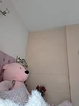 ItsLeyaa online show from 24, 10, 2025