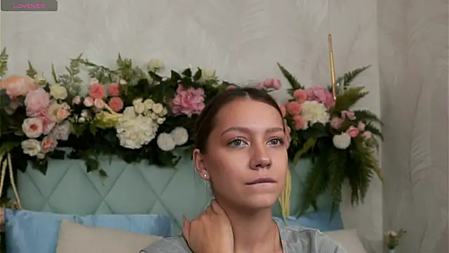 Snapshot of AliceBrayan chatting on 3, 3, 2026 AliceBrayan online show from 3, 3, 2026