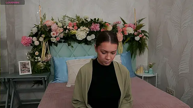 Snapshot of AliceBrayan chatting on 4, 3, 2026 AliceBrayan online show from 4, 3, 2026