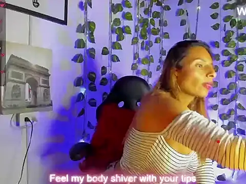 Snapshot of mykaelahoney chatting on 10, 9, 2025 mykaelahoney online show from 10, 9, 2025