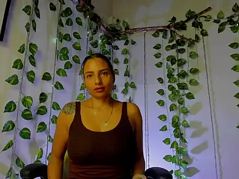 Snapshot of mykaelahoney chatting on 16, 9, 2025 mykaelahoney online show from 16, 9, 2025