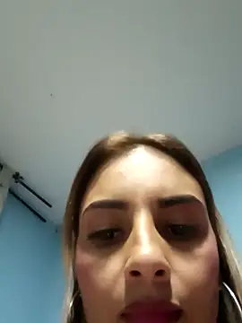 Snapshot of mykaelahoney chatting on 25, 10, 2025 mykaelahoney online show from 25, 10, 2025