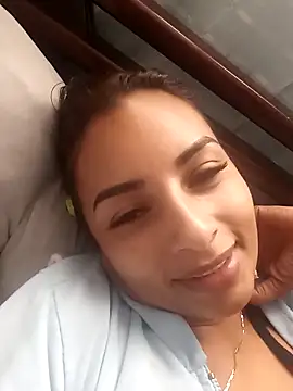 Snapshot of mykaelahoney chatting on 27, 10, 2025 mykaelahoney online show from 27, 10, 2025