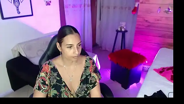mykaelahoney online show from 6, 3, 2026