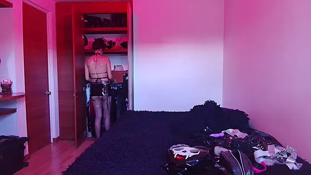 bellatrix25 online show from 1, 2, 2025