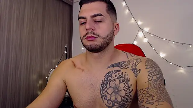 Snapshot of thomas_gun chatting on 20, 1, 2025 thomas gun online show from 20, 1, 2025