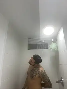 Snapshot of thomas_gun chatting on 13, 1, 2026 thomas gun online show from 13, 1, 2026