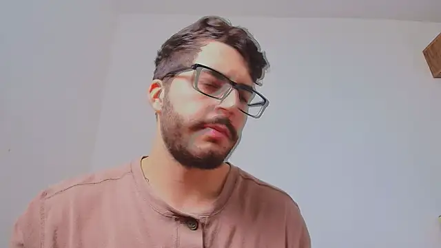 Snapshot of thomas_gun chatting on 22, 2, 2026 thomas gun online show from 22, 2, 2026