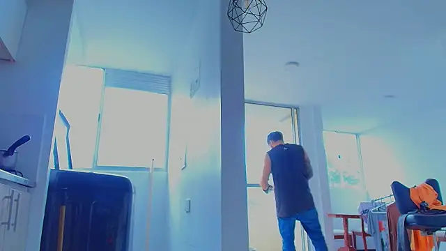 Snapshot of thomas_gun chatting on 1, 3, 2026 thomas gun online show from 1, 3, 2026