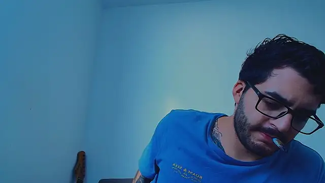 Snapshot of thomas_gun chatting on 16, 3, 2026 thomas gun online show from 16, 3, 2026