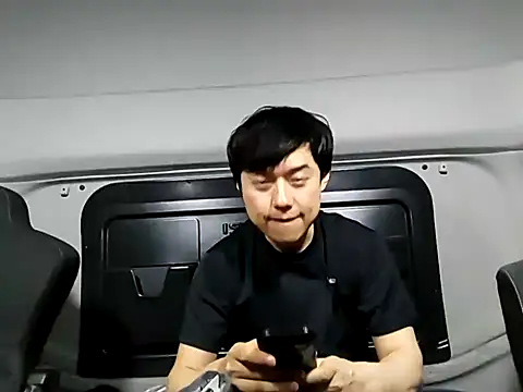 Snapshot of whitebriefboy chatting on 29, 9, 2025 whitebriefboy online show from 29, 9, 2025