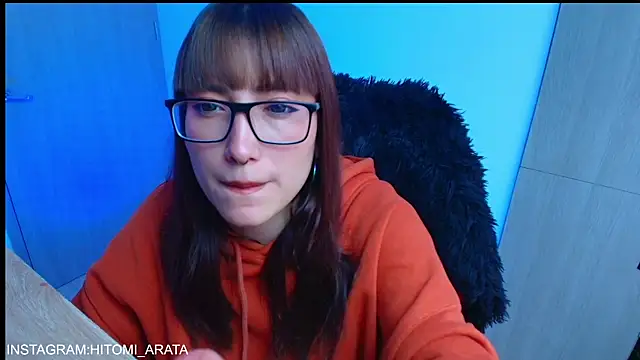 hitomi arata online show from 7, 5, 2026