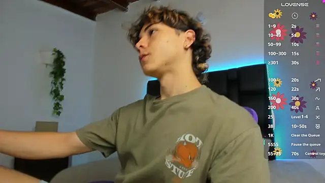 Snapshot of Joe23__ chatting on 7, 12, 2024 Joe23 online show from 7, 12, 2024