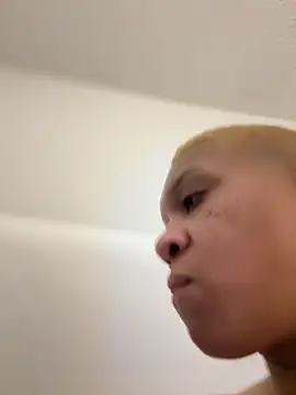 SexyHoneyRedd online show from 15, 3, 2026