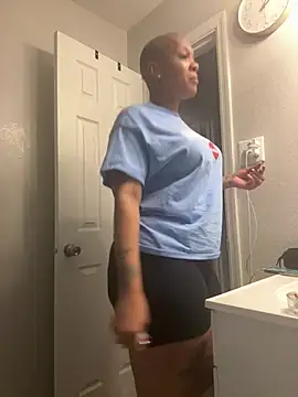 SexyHoneyRedd online show from 26, 7, 2026