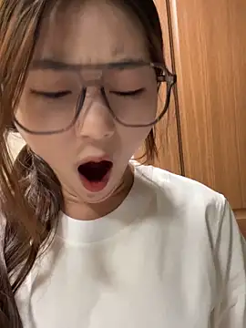 Sweet-Angel999 online show from 28, 11, 2025