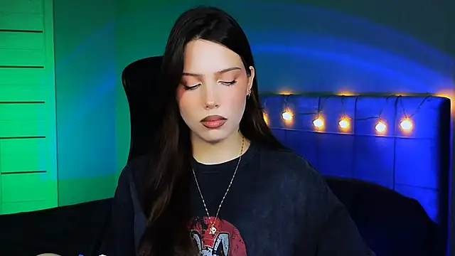 Stacy Gonzales  online show from 10, 12, 2024