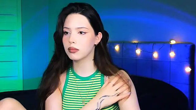 Stacy Gonzales  online show from 13, 3, 2025