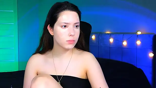 Stacy Gonzales  online show from 21, 3, 2025