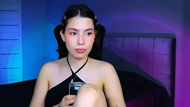 Stacy Gonzales  online show from 18, 11, 2025