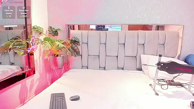 RoseTaylor   online show from 17, 1, 2026