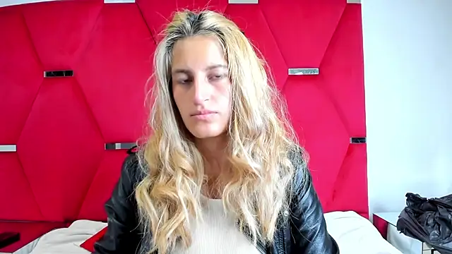 GiaRoussel online show from 2, 2, 2026