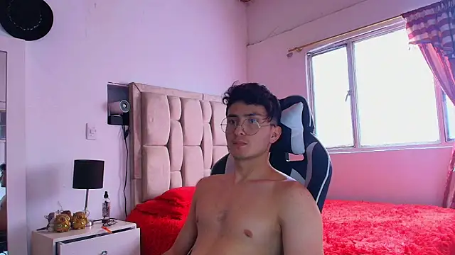 santyago taylor online show from 17, 12, 2024