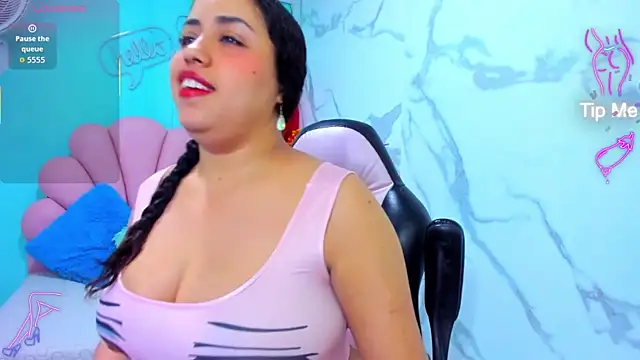 cristal horny19 online show from 4, 7, 2026
