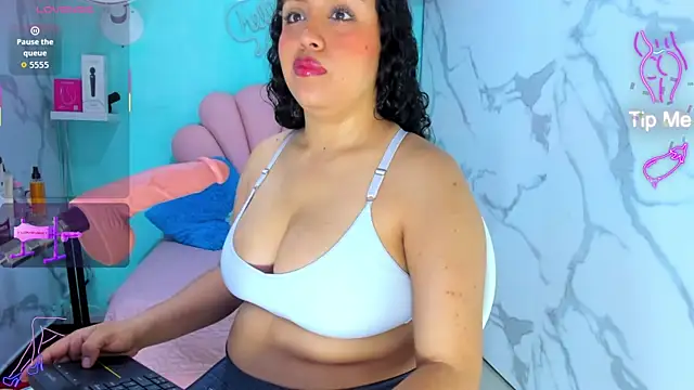 cristal horny19 online show from 23, 7, 2026