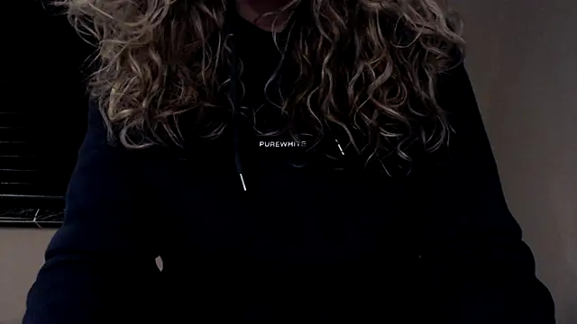 JenniLowen online show from 10, 2, 2025