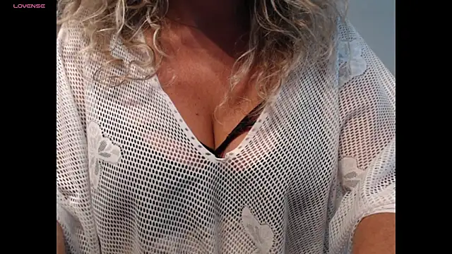 JenniLowen online show from 23, 6, 2026