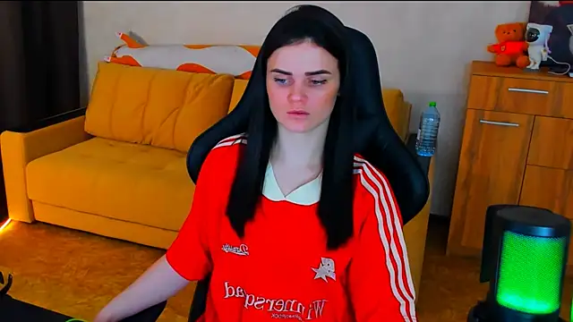 Snapshot of Lora_Cain chatting on 24, 1, 2025 Lora Cain online show from 24, 1, 2025