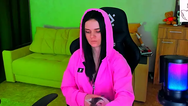 Snapshot of Lora_Cain chatting on 30, 1, 2025 Lora Cain online show from 30, 1, 2025