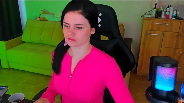 Snapshot of Lora_Cain chatting on 9, 3, 2025 Lora Cain online show from 9, 3, 2025