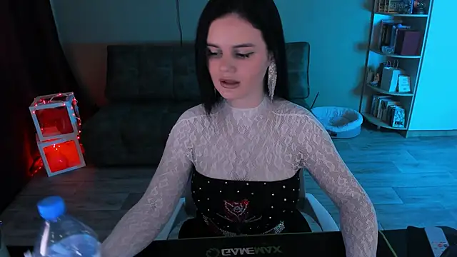 Snapshot of Lora_Cain chatting on 24, 2, 2026 Lora Cain online show from 24, 2, 2026