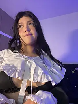 alisson carolina73 online show from 5, 10, 2025