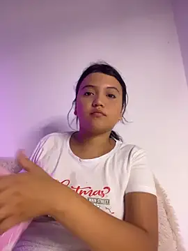 alisson carolina73 online show from 3, 5, 2026