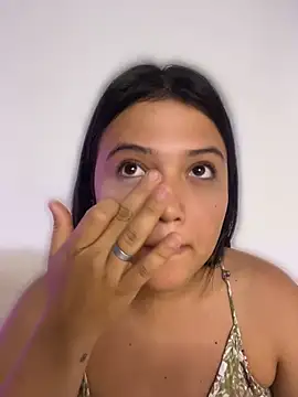 alisson carolina73 online show from 15, 5, 2026