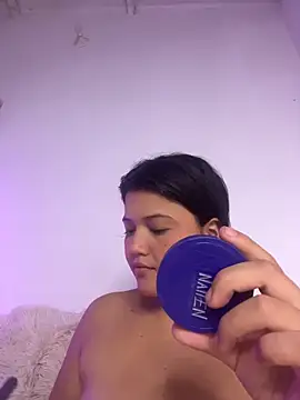 alisson carolina73 online show from 17, 5, 2026