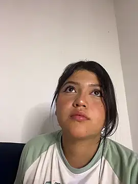 alisson carolina73 online show from 30, 5, 2026